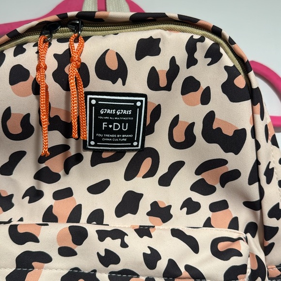 LEOPARD PRINT BACKPACK - Picture 4 of 8